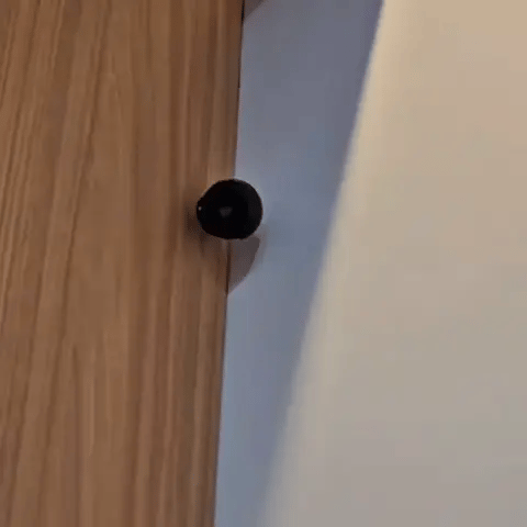 SpyCam™ – Cameră WiFi HD Compactă Cu Monitorizare Live