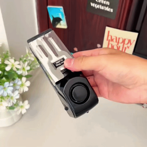 StopDoor™ – Te Avertizează Atunci Când Ușa Este Mișcată Sau Împinsă